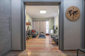 Beautiful apt downtown, Glyfada